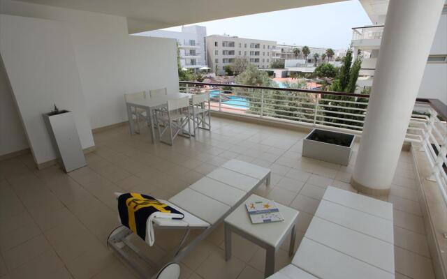 Marina Club Ii