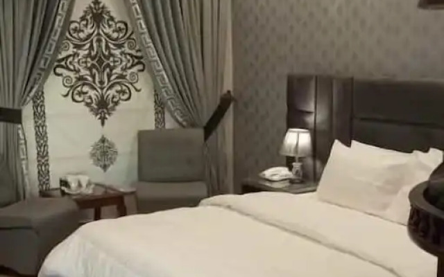 Madcrew Lodge