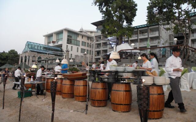 Modus Condominium (Suites & Serviced Residence)