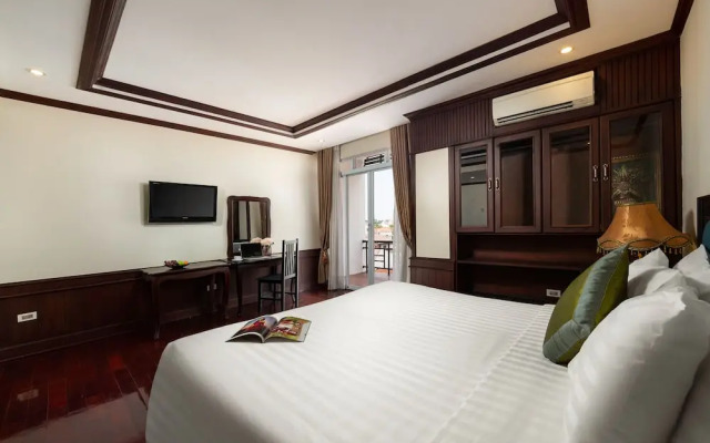 MK Royal Hotel