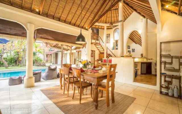 Villa Umah Maya