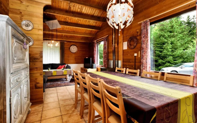 Cosy chalet in Barvaux with fenced garden