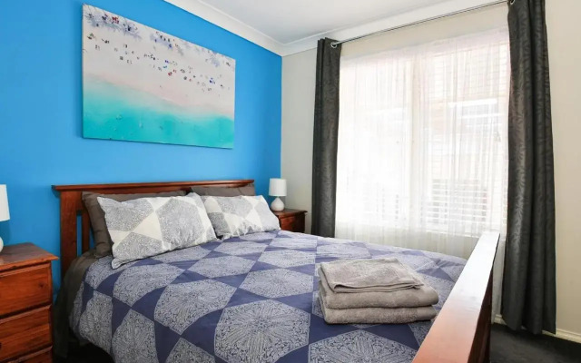 Kingfisher - Pet-Friendly - 10 Mins to Hyams Beach