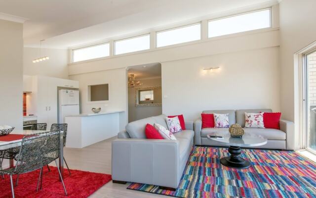 The Helm, Unit 15, 22 Voyager Close