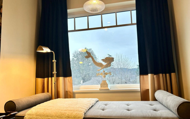 Seagull Studio Vacation Guest Suite