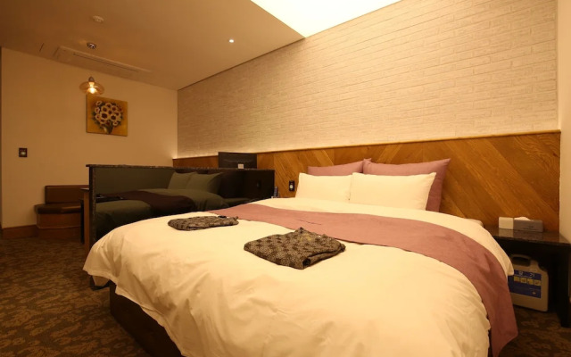 JinCheon Mini Business Hotel