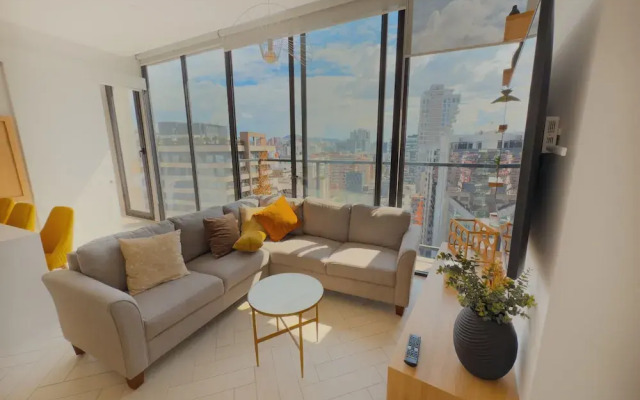 Apartamento en el edificio más alto UIO