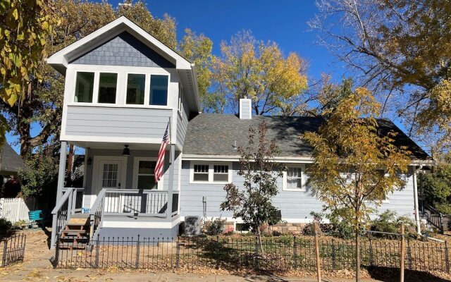 Cozy Home in Downtown Loveland W/ Free Bikes!
