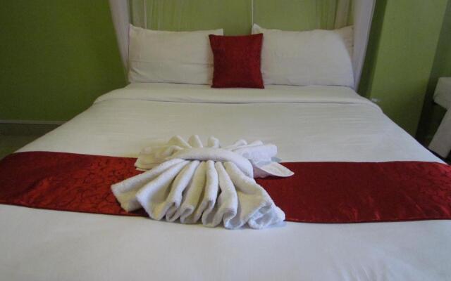 Raygreen Hotel