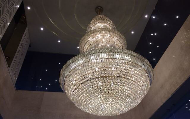 DNG The Grand Hotel