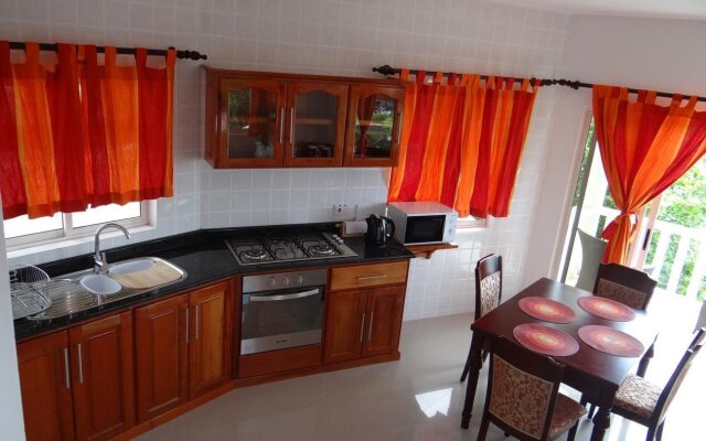 Au Cap Self Catering