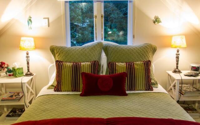 Auckland Birdwood House B&B