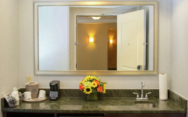 Hampton Inn & Suites Providence Downtown