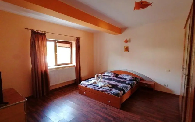 Casa Tomis