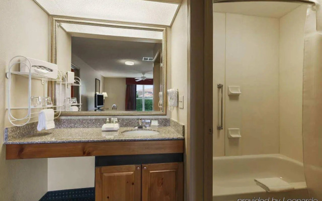 Metro Scottsdale Apartments