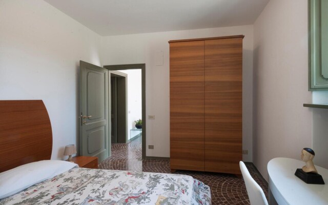 Beautiful Apartment in Pesaro With Wifi and 4 Bedrooms