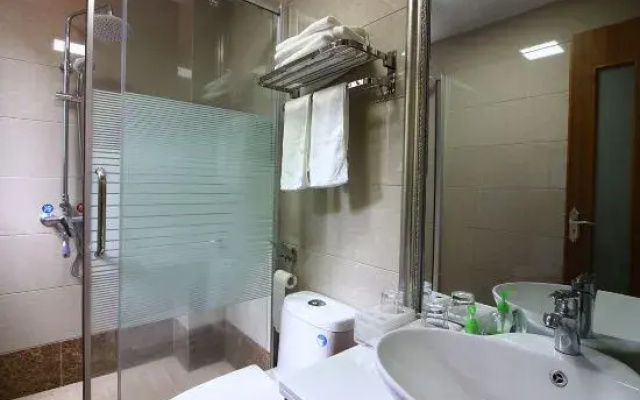 Danxiashan Zhanglaofeng Hotel