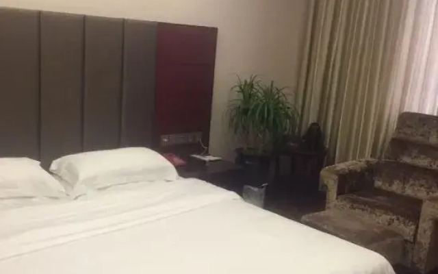 Changde Huating Chain Hotel