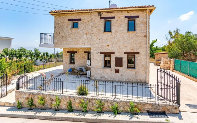 Villa Nikolina - 5 En-suite Bedrooms