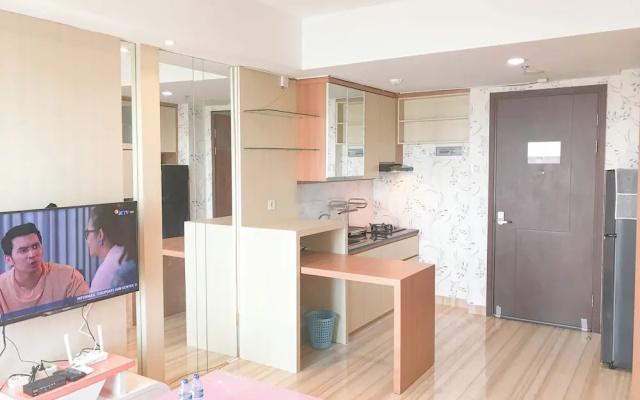 Good Place And Comfortable 2Br At Grand Sungkono Lagoon Apartment – Guest Rooms – Surabaya