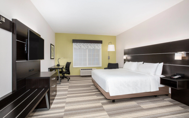 Holiday Inn Express & Suites Lincoln City by IHG