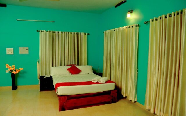 Aruvi Resorts