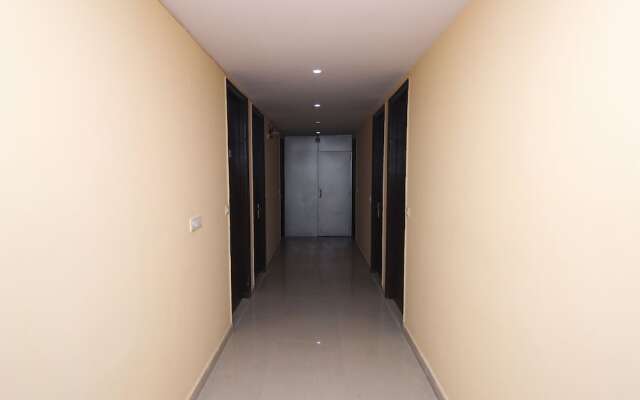 OYO 9338 Hotel InTown