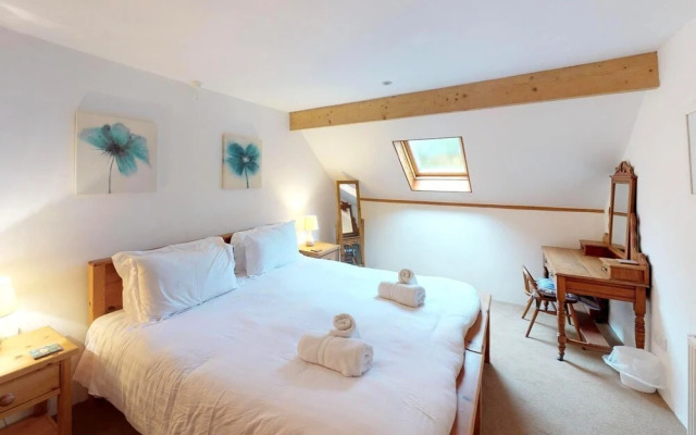 Buckland Brewer COB Barn 2 Bedrooms
