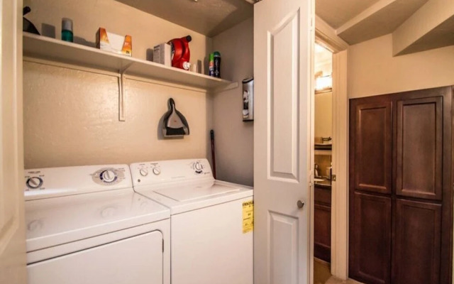 Great North Scottsdale Condo!