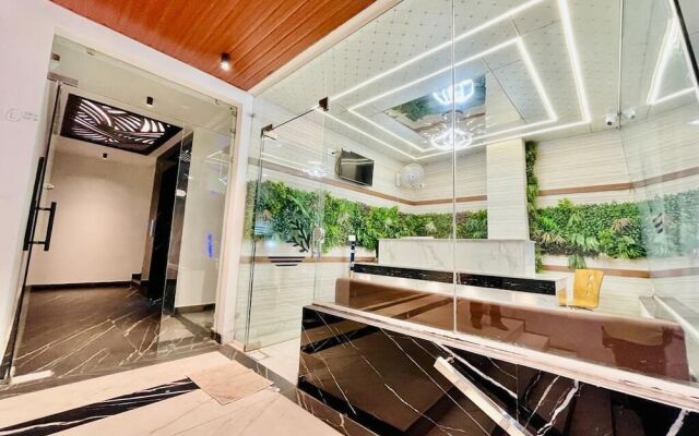 Hotel Lake View Airport Zone