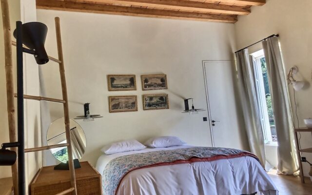 Lyon Country House La Tour de Garde