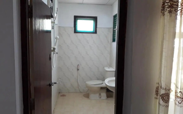 colonial bungalow