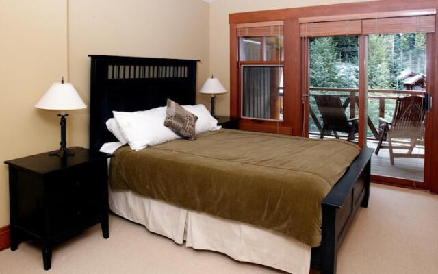 Aloha Whistler Accommodations - Creekside