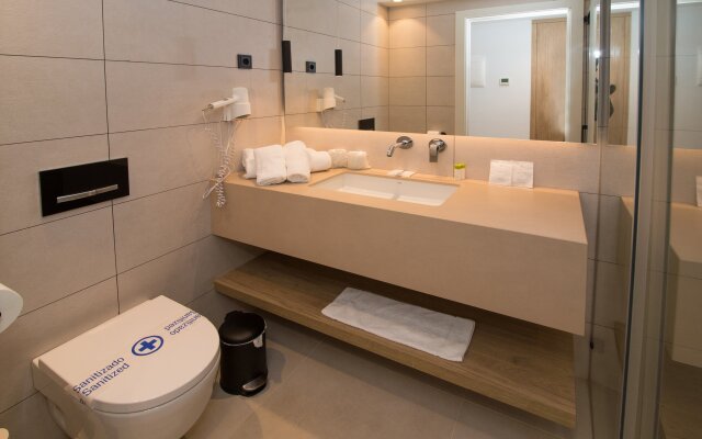 M Hotel