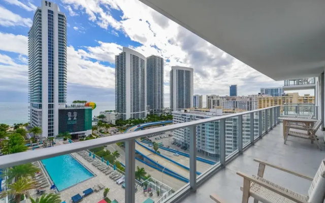 Exquisite 2 BRCondo At Hyde Beach House