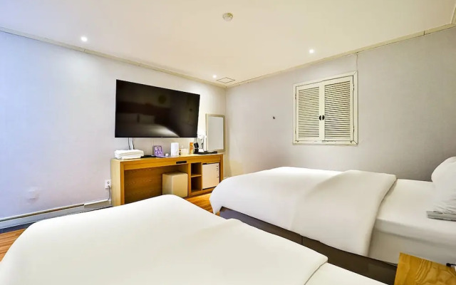 Incheon Airport Young jong stay hotel
