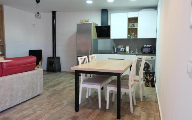 Apartamento con piscina Adults Only