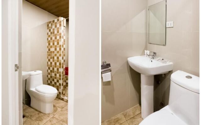 OYO 240 Country Artist Hotel