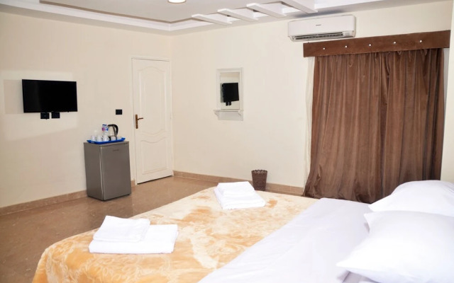 Pyramids Guest House