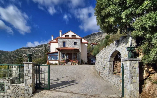 Nefeles Guesthouse