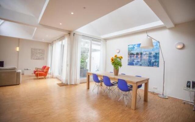 Helmers | Artfulstay