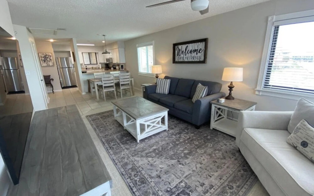 Bienvenue 1 Bedroom Condo