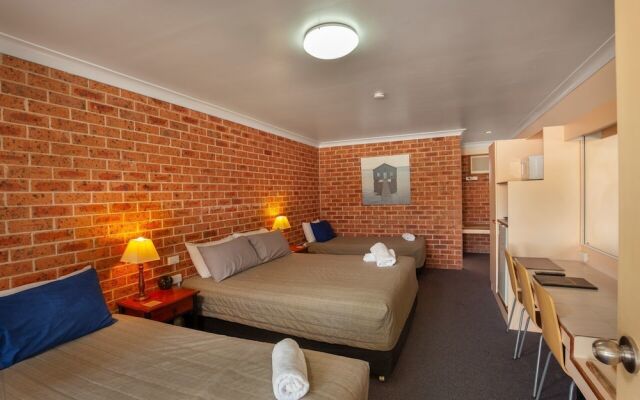 Lake Macquarie Motor Inn