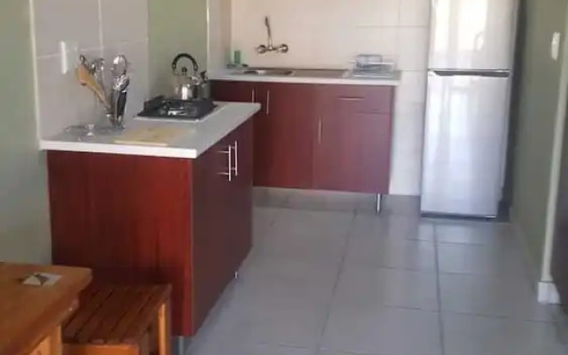 Crimson Bush Lodge