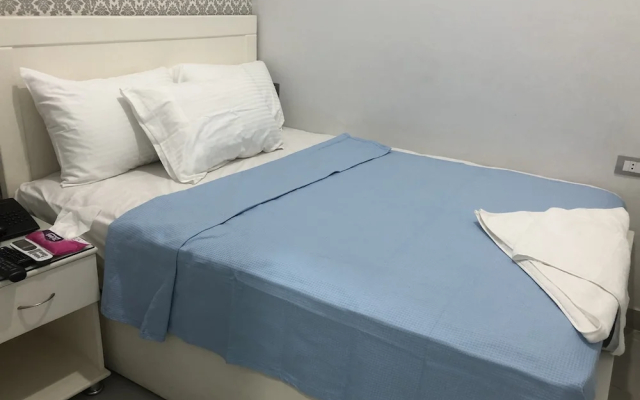 Columbia Hotel