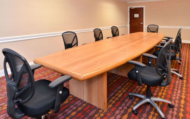 Holiday Inn New London - Mystic Area by IHG