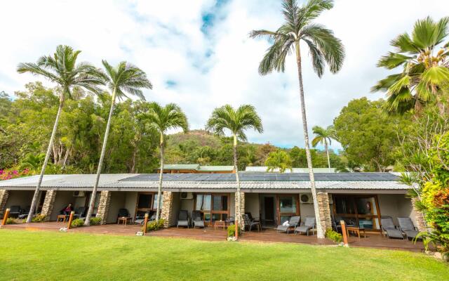 Turtle Cove Beach Resort - Adults Only