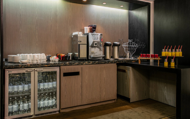 Crowne Plaza London - Battersea