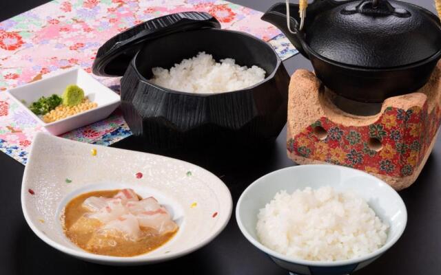 四日市シティホテル
