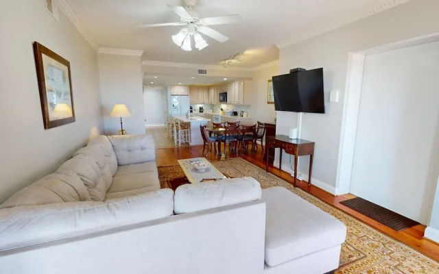 Desoto Beach Club 201